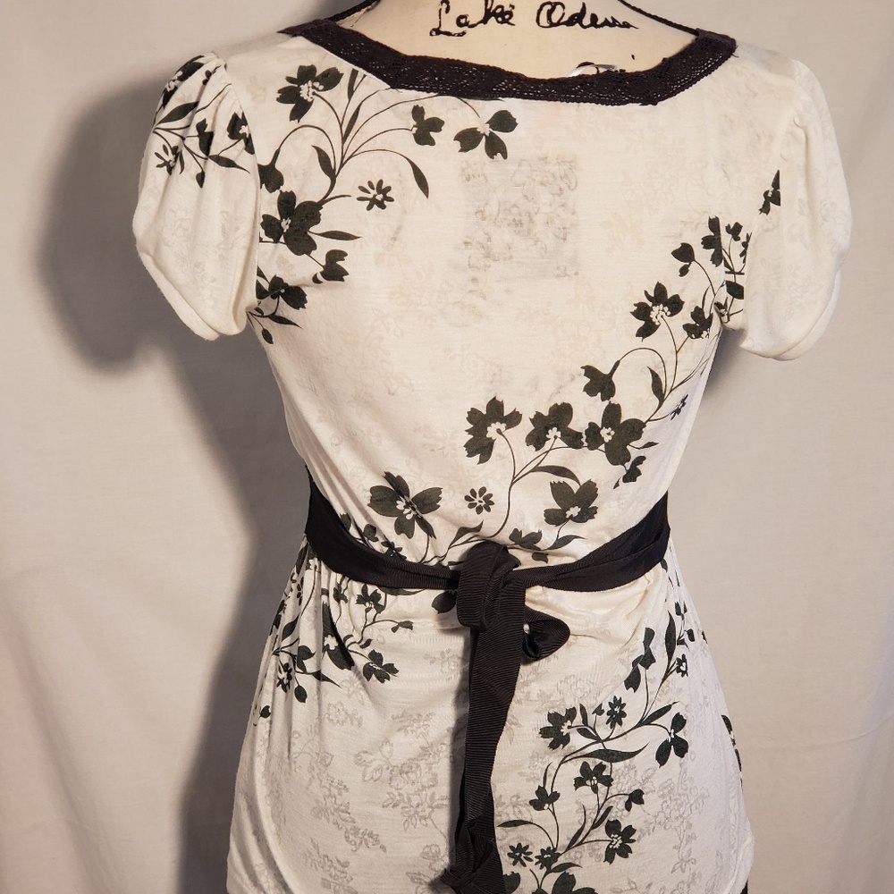 Anthropologie - Ric Rac Size Medium Cap Sleeve Top - Picture 4 of 7
